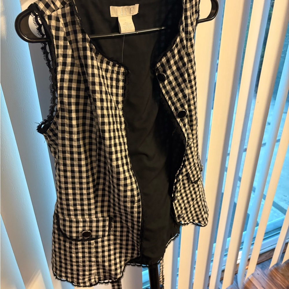Women's Black and White Checkered Vest